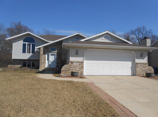 8873 Calhoun Pl, Crown Point, IN 46307