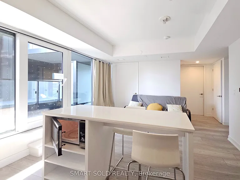 8 Tippett Rd #312 — Photo 6