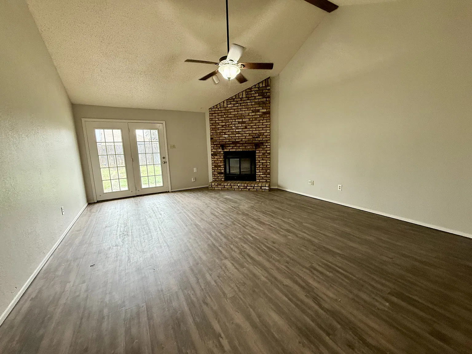 5615 Duke - 1 — Photo 2