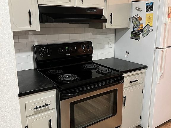 3rd image of 10131 Meadowside Ln SW #10131