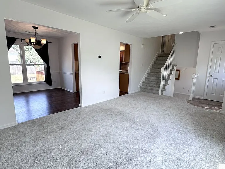 509 Bowling Green Ct — Photo 5