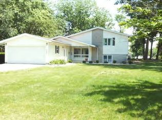 3196 Greenlake Dr, Decatur, IL 62521