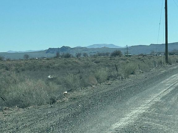 4th image of 2570 Boundary Rd