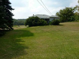 4033 Potato Garden Run Rd, Imperial, PA 15126