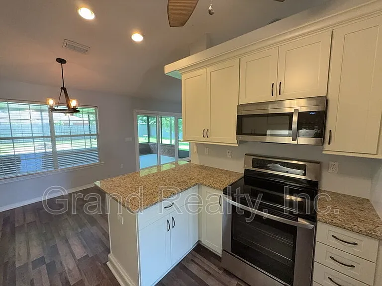 3951 Harbors Port St — Photo 12