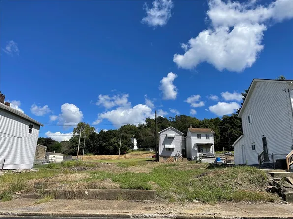 1217 Walnut St, McKeesport, PA 15132