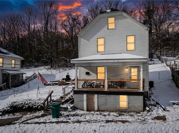 325 E Grant St, Houston, PA 15342