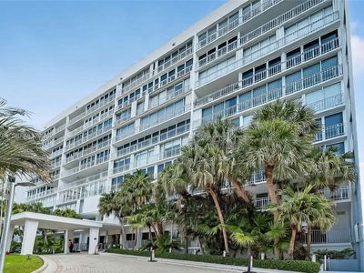 500 Three Islands Blvd APT 1001, Hallandale Beach, FL, 33009