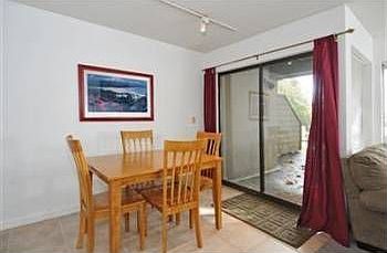 5th image of 9330 NE Juanita Dr APT 202