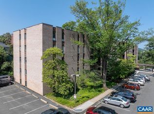 511 1st St N APT 301, Charlottesville, VA