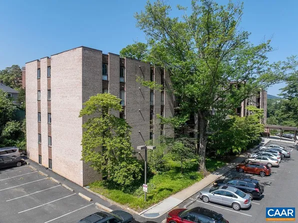 511 1st St N APT 301, Charlottesville, VA 22902