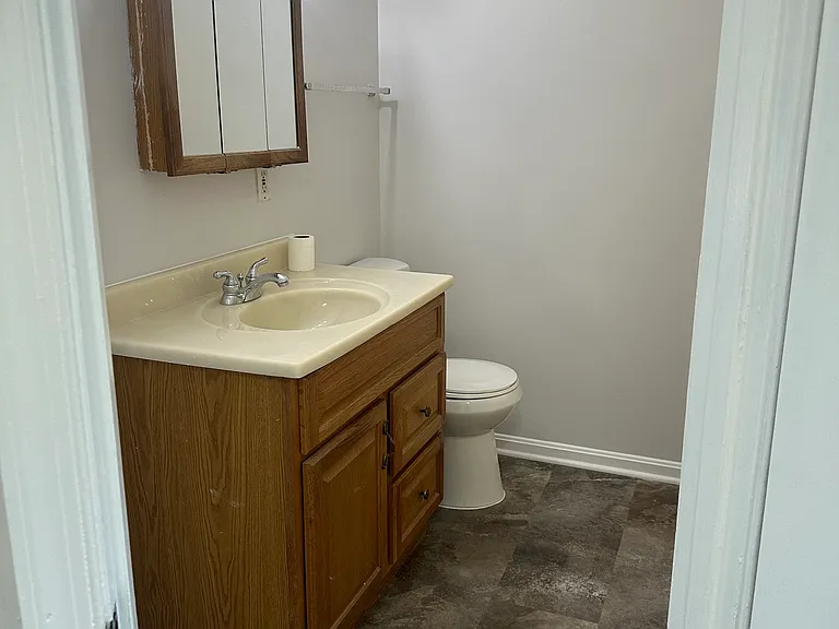 1203 Castlehaven Ct — Photo 7
