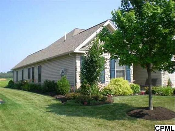 2nd image of 913 Macoun Dr
