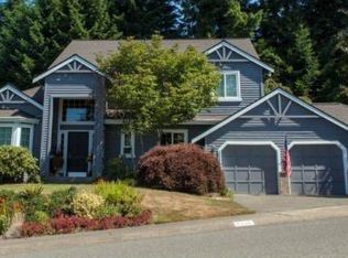 8440 135th Ave SE, Newcastle, WA 98059