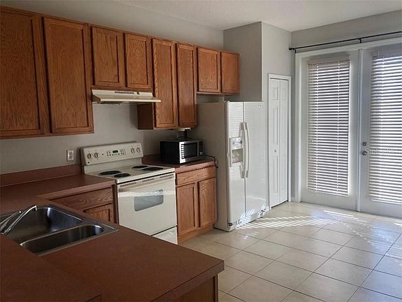 4th image of 14350 Clarkson Dr