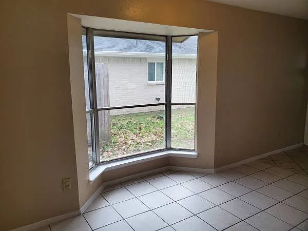 23822 Lestergate Dr — Photo 16