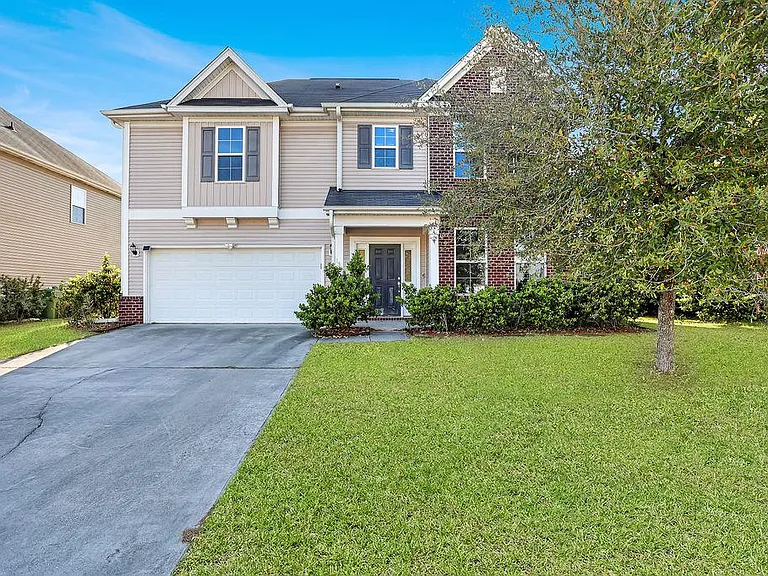 130 Winslow Cir — Photo 1