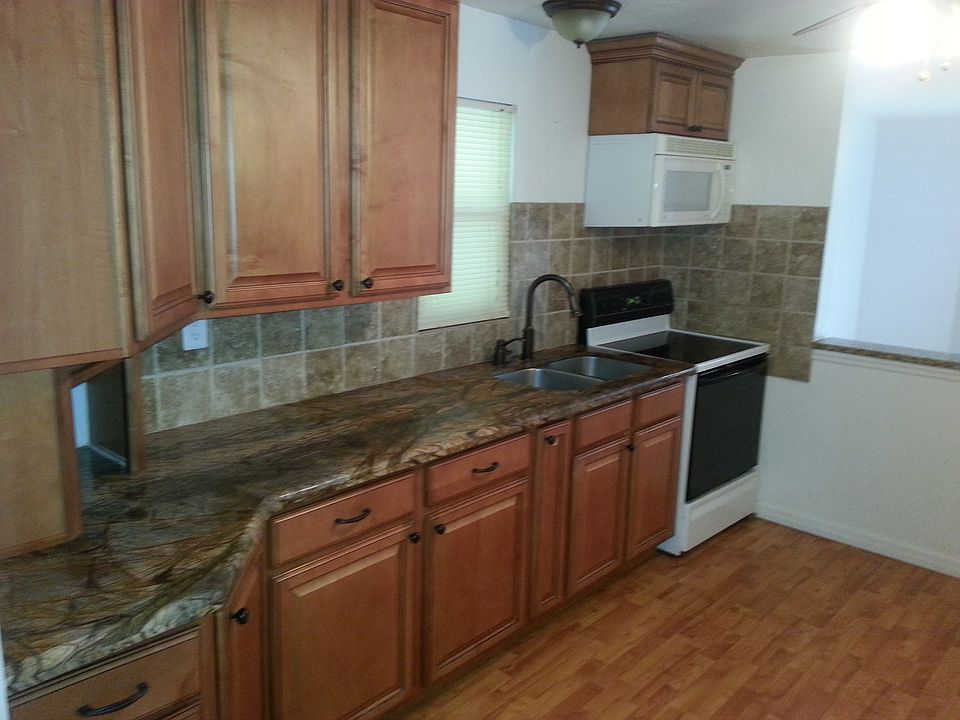 1st image of 4445 Greenwood Ave