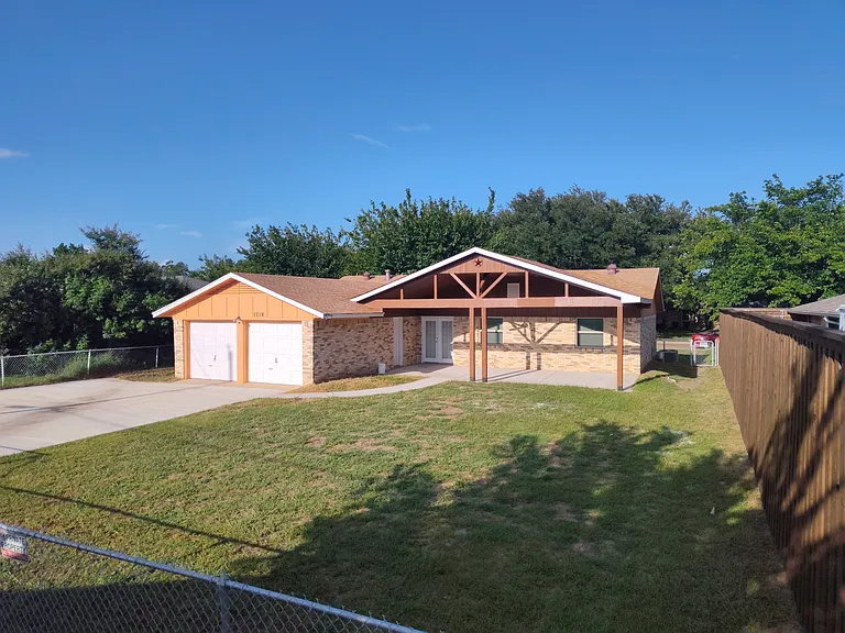 1718 N Santa Clara Ct — Photo 9