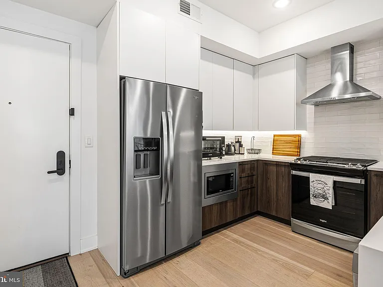 1723 Francis St #3D — Photo 2