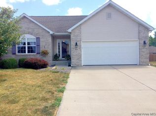 4659 Timberview Dr, Auburn, IL 62615