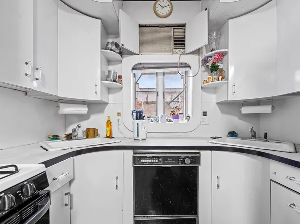 1408 Avenue L image 14 of 20