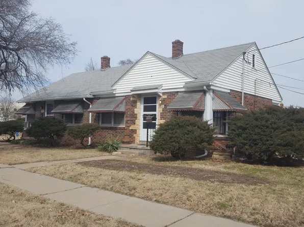 1106 S Schweiter Dr, Wichita, KS 67211