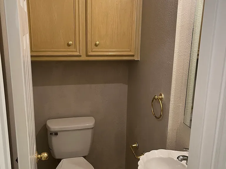 410 Justice Ave — Photo 35