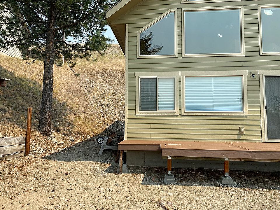 2nd image of 2 Marions Cove Rd