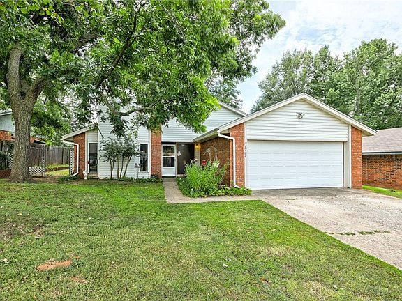 2nd image of 4704 Brookwood Dr