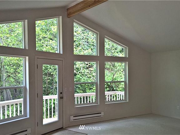 3rd image of 120 E Forest Dr