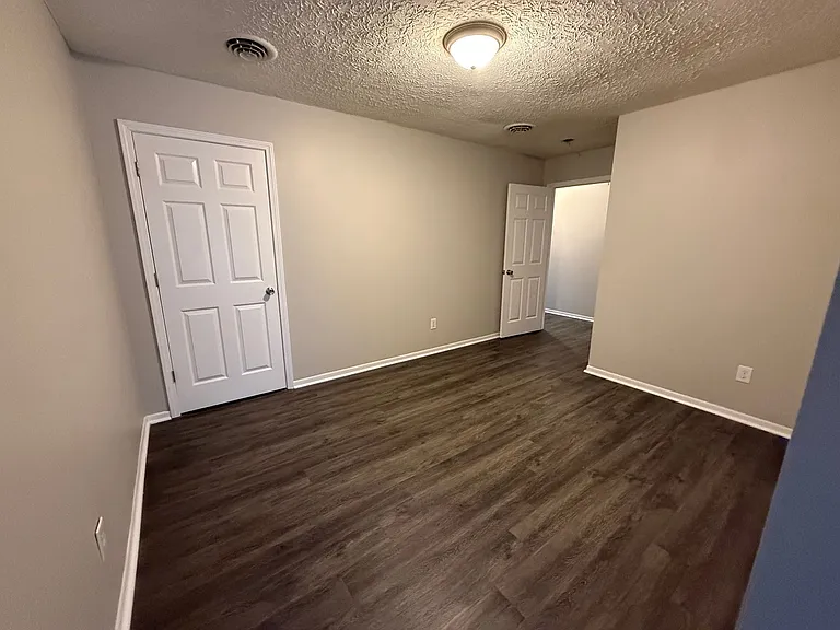 413 Fairview Ave — Photo 14