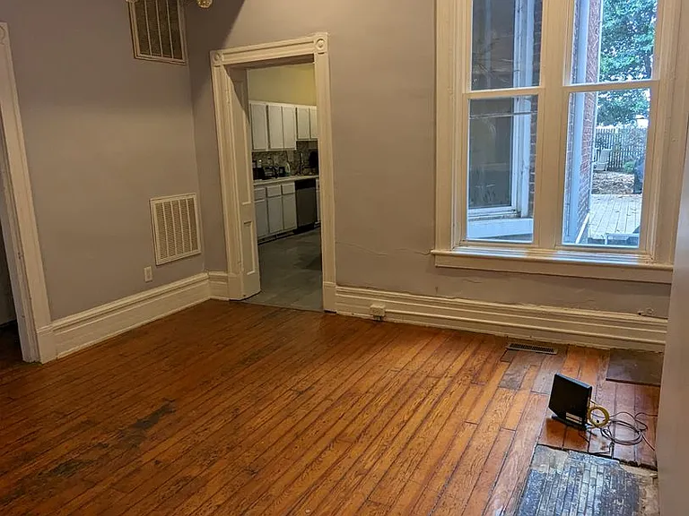 1609 W Grace St — Photo 7