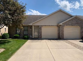 413 Doral Park Dr, Kokomo, IN 46901