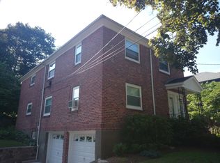 24 Shaw St, West Roxbury, MA 02132