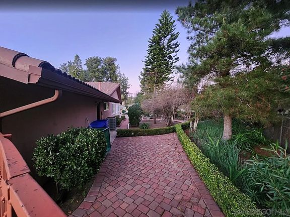 4th image of 12782 Jardin Rd