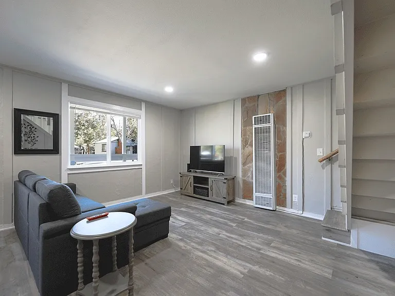 176 Wabash Ln — Photo 4