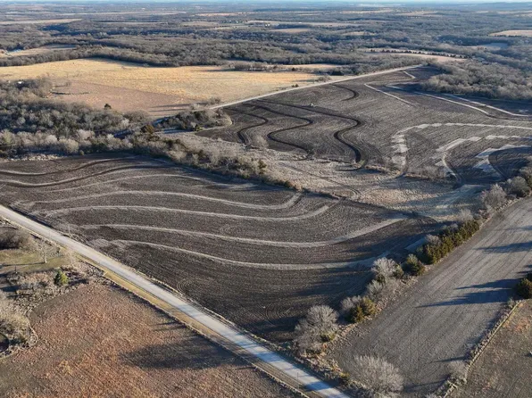 230 Rock Creek Rd, Quenemo, KS 66528