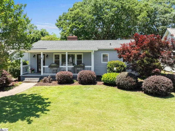 208 Willow Springs Dr, Greenville, SC 29607