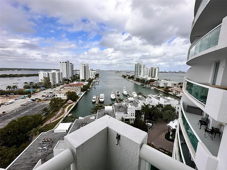 7900 Harbor Island Dr #1219 — Photo 25