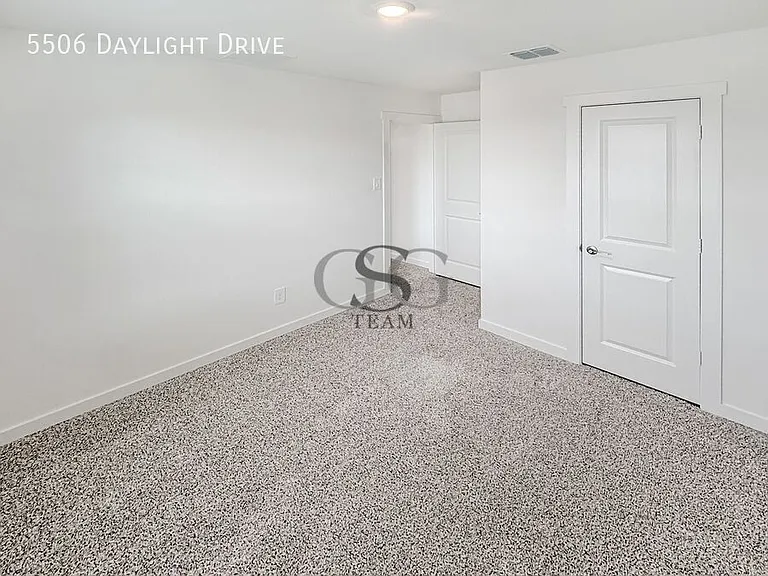 5506 Daylight Dr — Photo 21