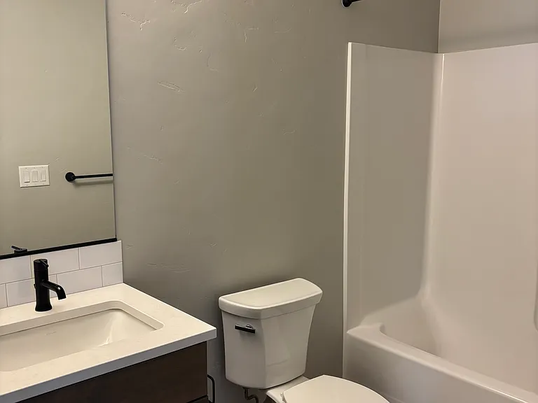 Upstairs Bath #2