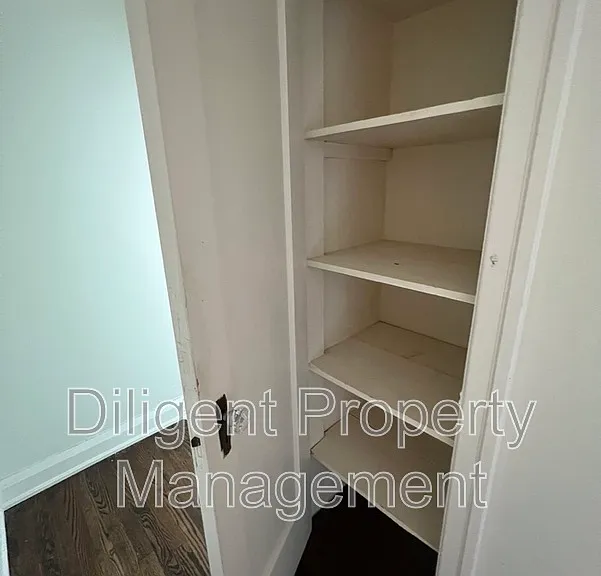 642 Bolivar St #MAIN FLOOR — Photo 44