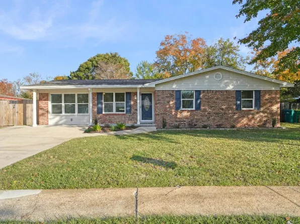 159 Brewer Cir, Mary Esther, FL 32569
