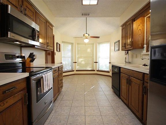 3rd image of 1417 Flamingo Dr