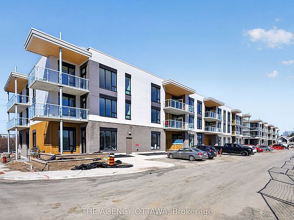 2nd image of 3071 Riverside Dr #103