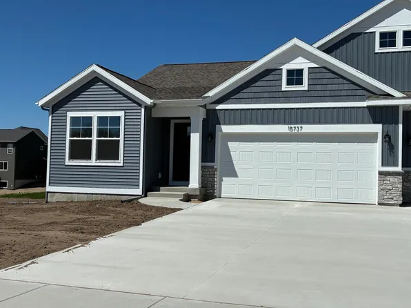 15737 Hawley Dr #33, Grand Haven, MI 49417
