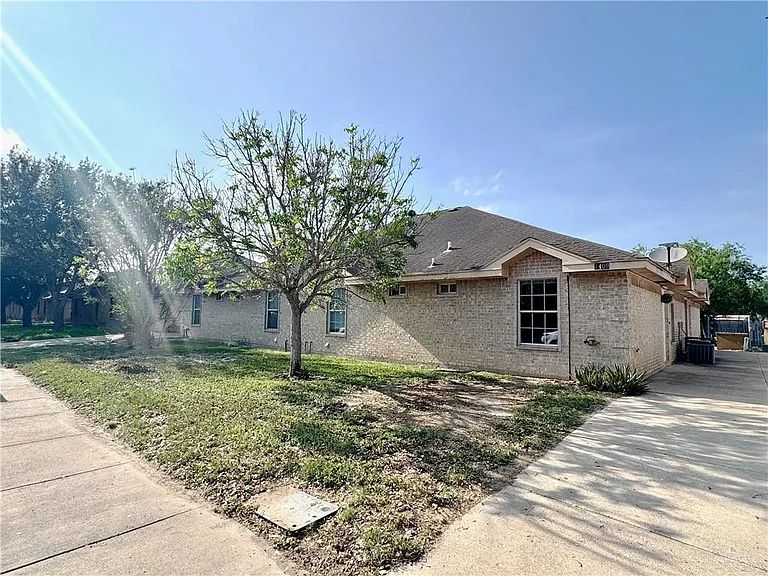 1409 Prosperity Dr #2-4 — Photo 2