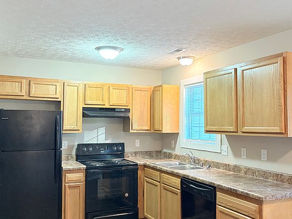 3rd image of 110 Bright St