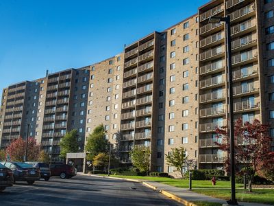 6340 Americana Dr APT 513, Willowbrook, IL, 60527
